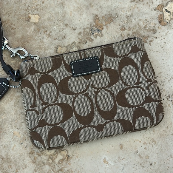 COACH WRISTLET - Picture 2 of 5